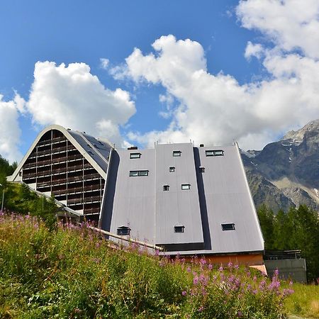 Appartamenti La Maison De Vacances Breuil-Cervinia Exteriör bild