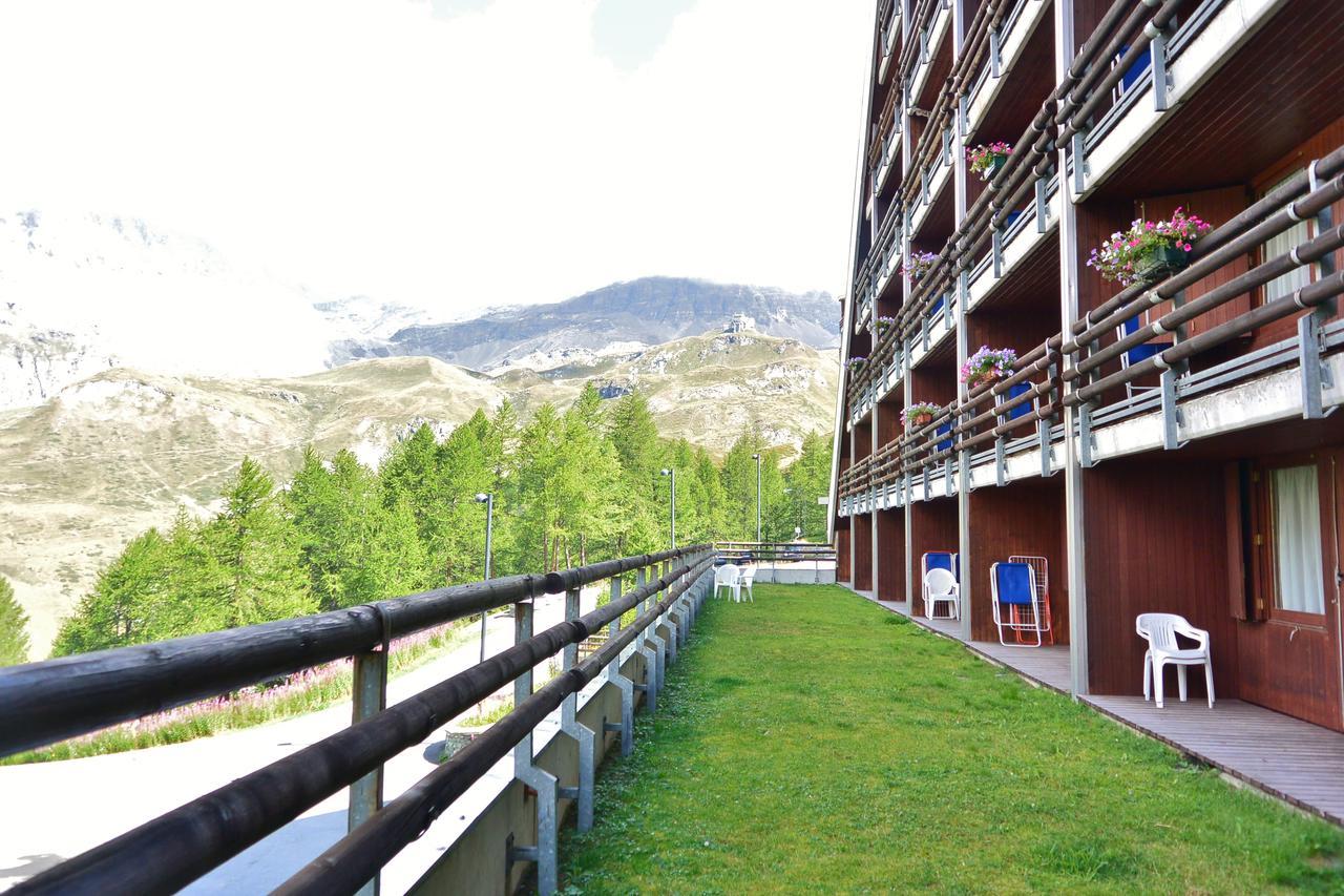 Appartamenti La Maison De Vacances Breuil-Cervinia Exteriör bild