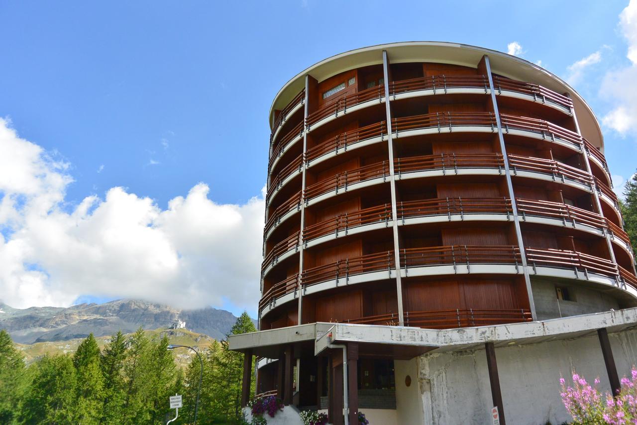 Appartamenti La Maison De Vacances Breuil-Cervinia Exteriör bild